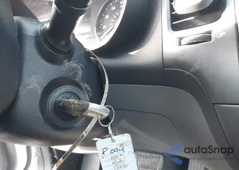 2018 Kia Forte Lx z USA, uszkodzony, nr VIN 3KPFK4A74JE244721